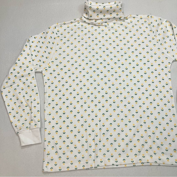 Vintage Lady Van Heusen Long Sleeve Turtleneck Top - Picture 5 of 6